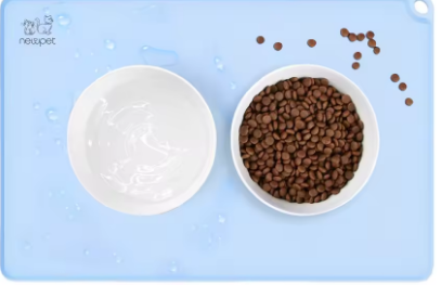 Tapete antiaderente e impermeável para alimentação de animais de estimação